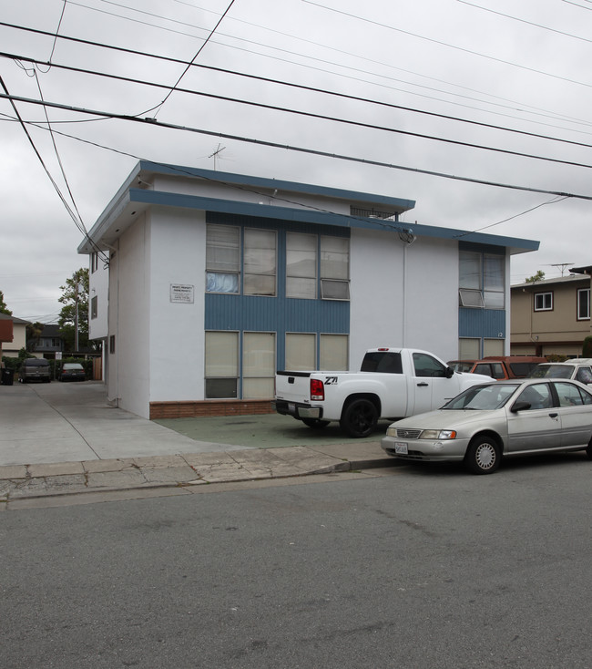 12 W 40th Ave in San Mateo, CA - Foto de edificio - Building Photo