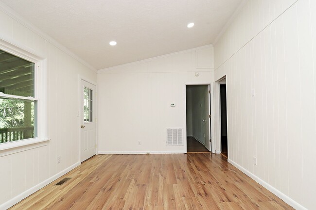 373 Wild Turkey Ln in Charlottesville, VA - Building Photo - Building Photo