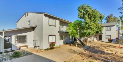 Silktree Inn in Phoenix, AZ - Foto de edificio - Building Photo