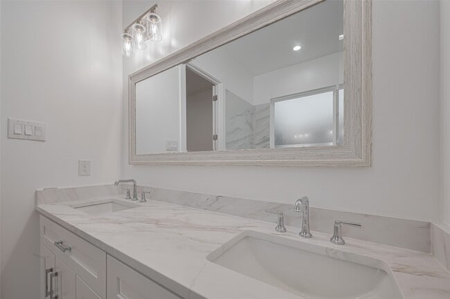 property at 515 Briarcliff Dr