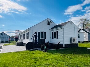 116 Chalker Beach Rd in Old Saybrook, CT - Building Photo - Building Photo