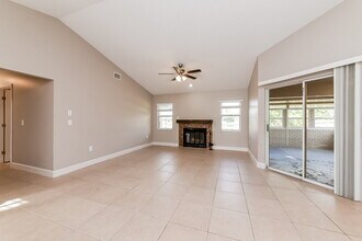 3502 65th Ave Cir E in Sarasota, FL - Building Photo - Building Photo