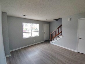 32 Ferguson Dr in Lynchburg, VA - Building Photo - Building Photo