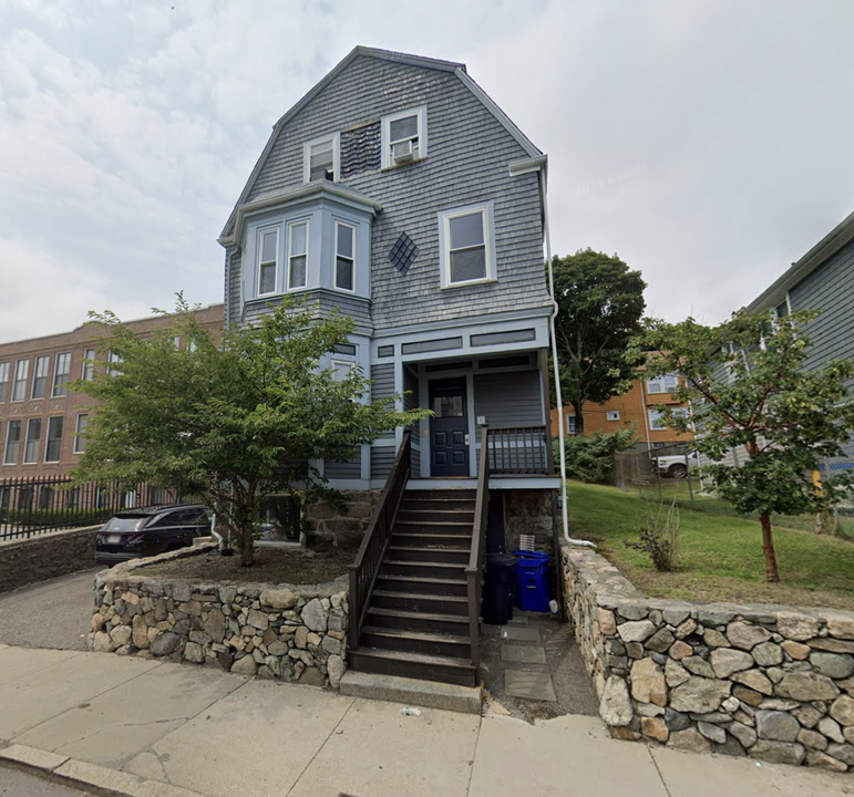 839 Parker St, Unit 3 in Boston, MA - Building Photo