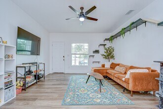 1051 44th St S in St. Petersburg, FL - Building Photo - Building Photo