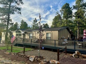 17075 Teal Pl in Munds Park, AZ - Building Photo - Building Photo