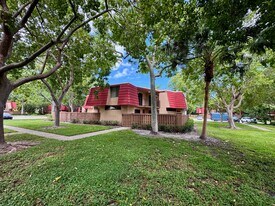 8189 Severn Dr in Boca Raton, FL - Building Photo