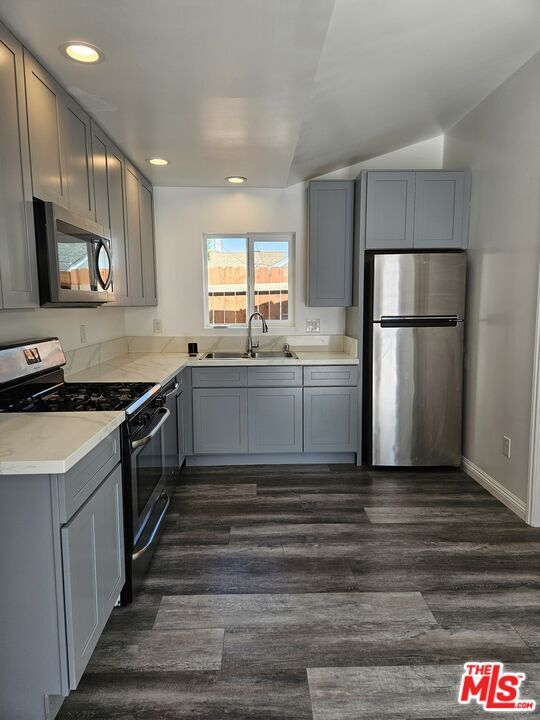 property at 1219 W 47th St