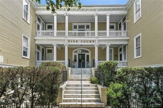 625 Pine St, Unit Charming home on Pine St. in New Orleans, LA - Building Photo - Building Photo