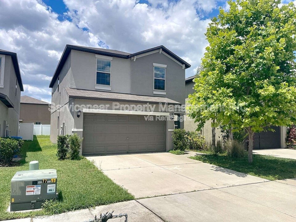7049 Samuel Ivy Dr in Tampa, FL - Building Photo