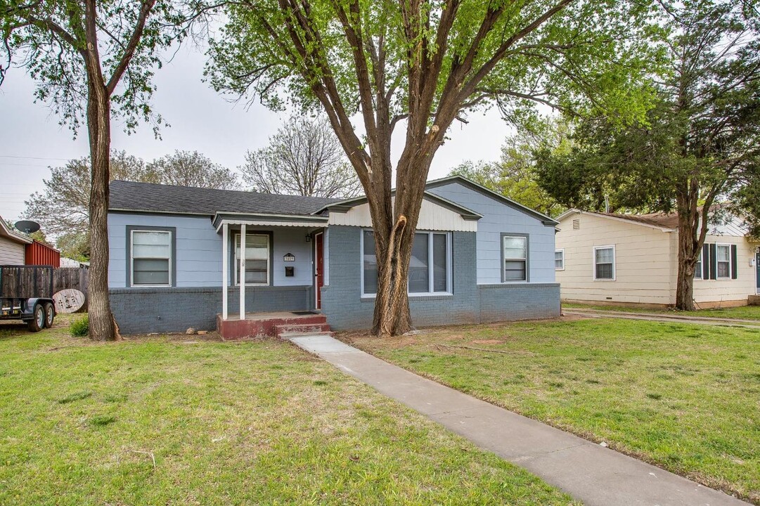 3409 29th St in Lubbock, TX - Building Photo