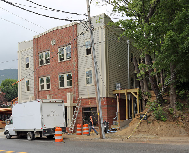 494 Lofts in Boone, NC - Foto de edificio - Building Photo