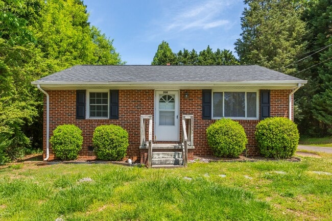 property at 208 Oakhurst St