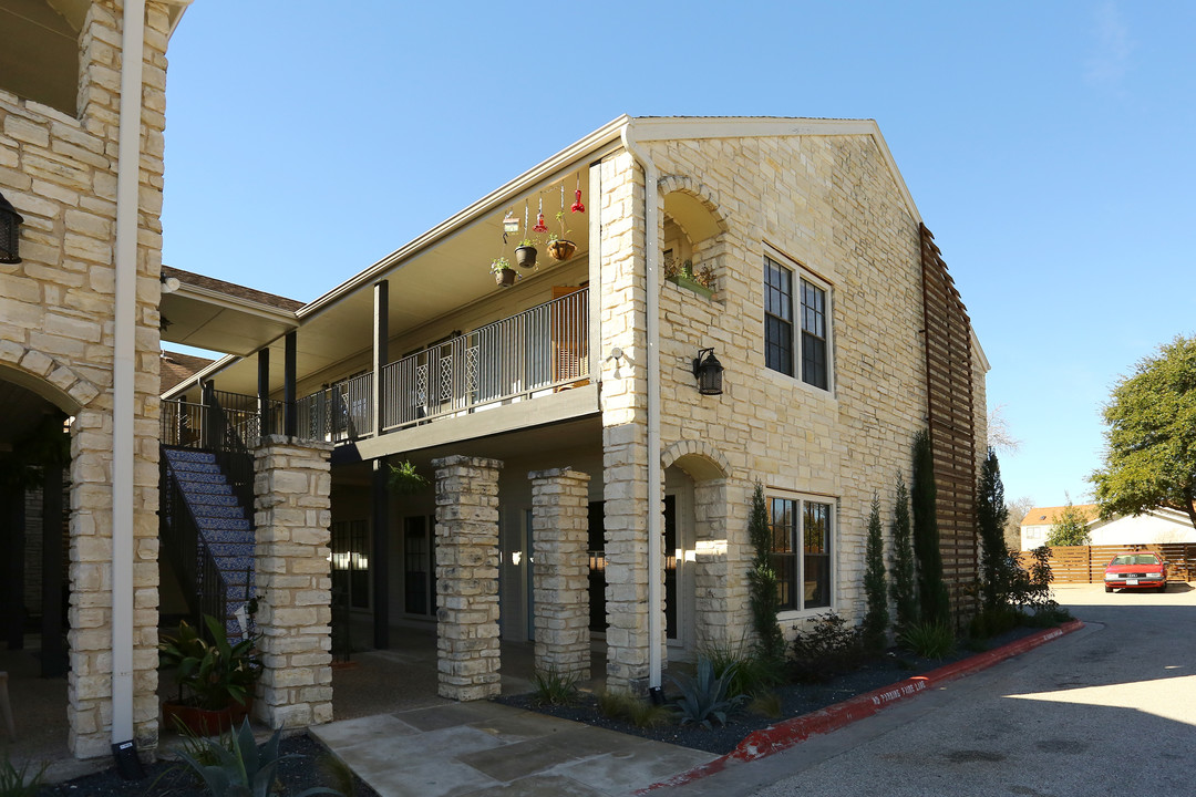 Woodward in Austin, TX - Building Photo