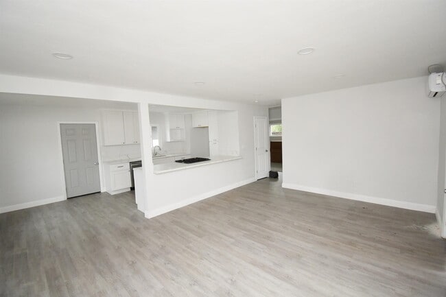 1222 Willowside Ter in Alpine, CA - Building Photo - Building Photo