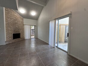 5102 Middlecoff Dr in Corpus Christi, TX - Building Photo - Building Photo