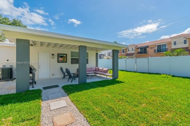 1101 N Victoria Park Rd in Fort Lauderdale, FL - Building Photo - Building Photo