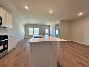 14209 Little Falls Ln in Yukon, OK - Building Photo - Building Photo