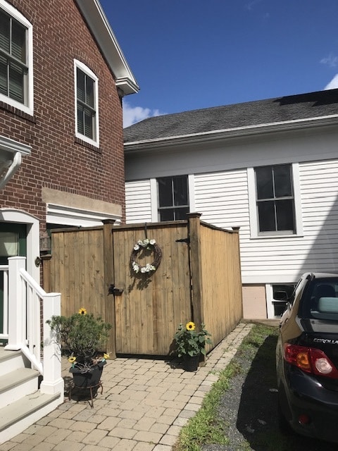 4 Center Ct, Unit Noho Nest in Northampton, MA - Building Photo - Building Photo