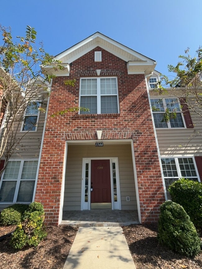 1544 Oxborough Cir in Mount Pleasant, SC - Building Photo - Building Photo