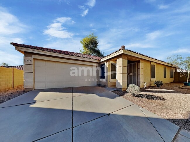 property at 2444 E Gleneagle Dr