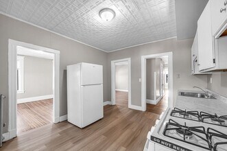 92 Woodside Terrace in Springfield, MA - Building Photo - Building Photo