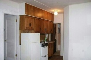 311 Thompson St in Ann Arbor, MI - Building Photo