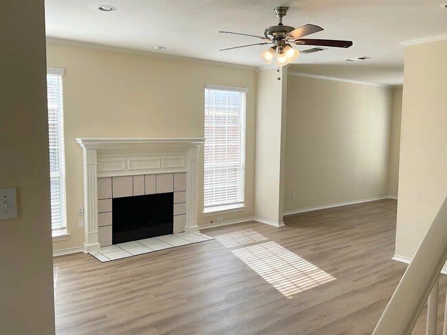 7945 Hickory St in Frisco, TX - Building Photo - Building Photo