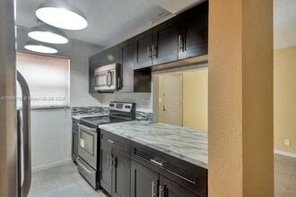 1750 N Congress Ave in West Palm Beach, FL - Building Photo - Building Photo