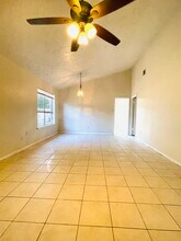 7211 Winding Trace Dr in Houston, TX - Building Photo - Building Photo