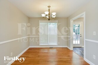 1672 Autumn Dr in Clarksville, TN - Building Photo - Building Photo