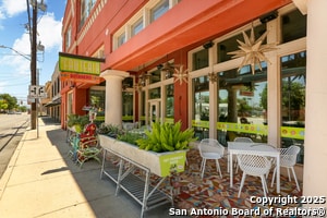 1401 S Flores St in San Antonio, TX - Building Photo - Building Photo