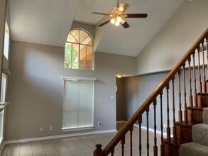 1310 Carefree Dr in League City, TX - Building Photo - Building Photo