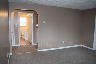 619 Beech St in Chesapeake, VA - Building Photo - Building Photo