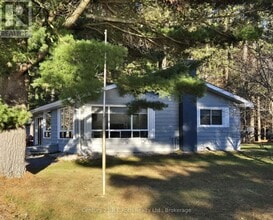375 Santas Village Rd in Bracebridge, ON - Building Photo - Building Photo
