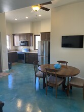 20277 Elfin Vista Ln, Unit Elfin Apartment in Escondido, CA - Building Photo - Building Photo