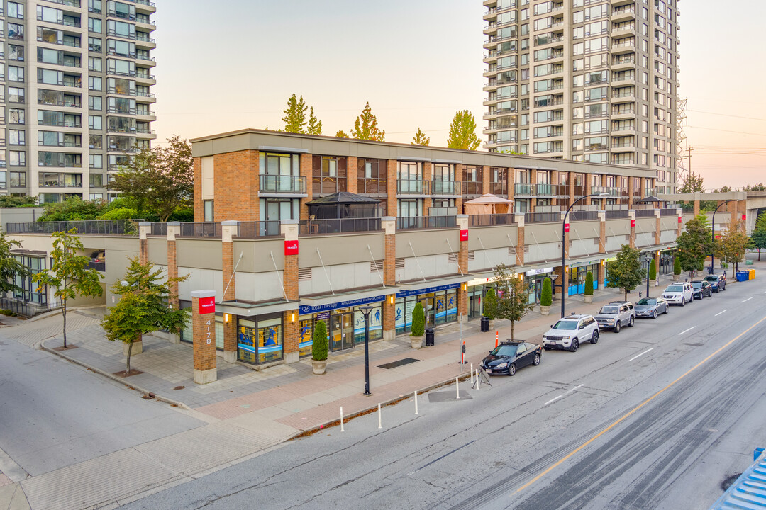 Tandem 2 in Burnaby, BC - Building Photo