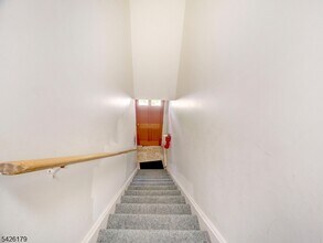 365 Bloomfield Ave in Verona, NJ - Building Photo - Building Photo