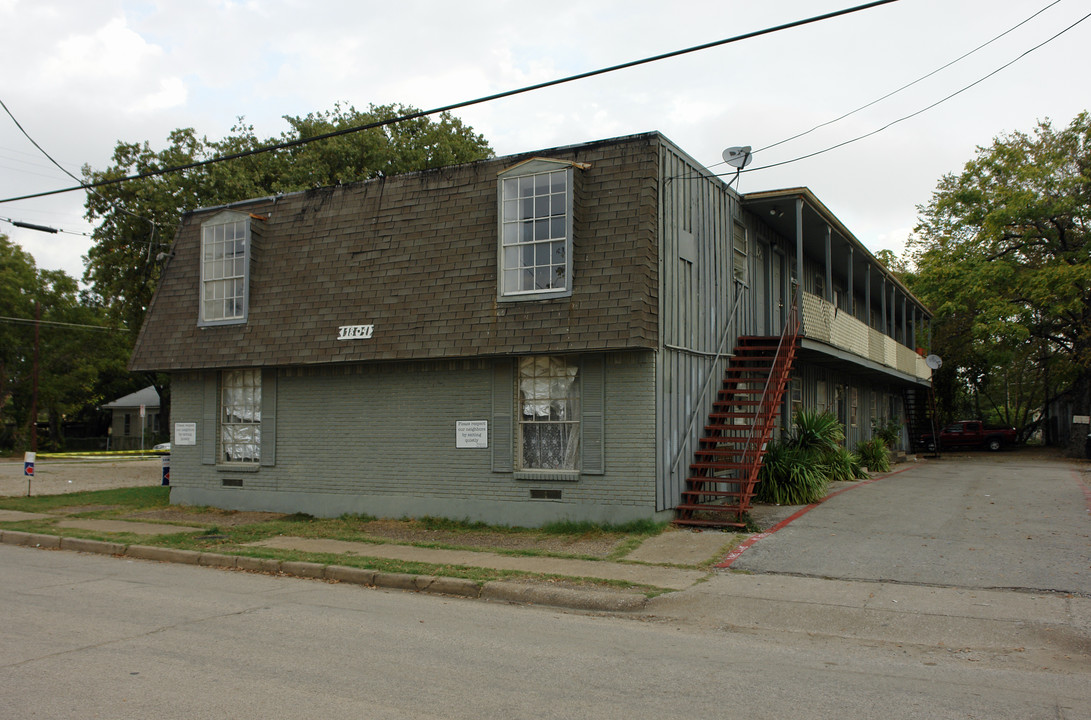 1804 Gould St in Dallas, TX - Foto de edificio