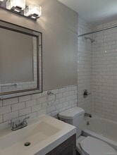 9 C Hemlock Dr in Bay Shore, NY - Building Photo - Building Photo