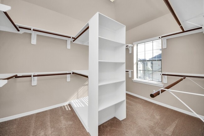 property at 2707 King's Retreat Cir