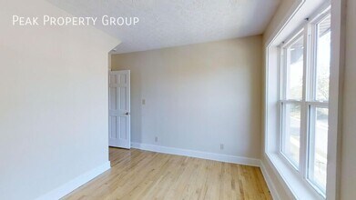 1379 Indianola Ave in Columbus, OH - Building Photo - Building Photo