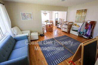 3446 Roxanne Ave in Long Beach, CA - Building Photo - Building Photo