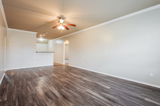 9612 Evie Dr in Moore, OK - Building Photo - Building Photo