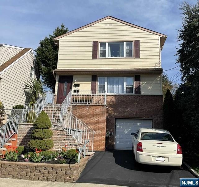 property at 10 Maitland Pl