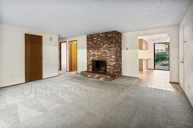 5660 SW 180th Ave