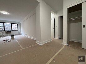 EAST 69 STREET, Unit 4L in New York, NY - Building Photo