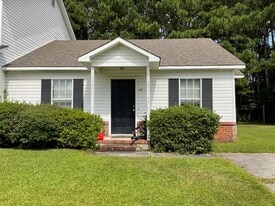 2131 Brandymill Ln in Jacksonville, NC - Building Photo