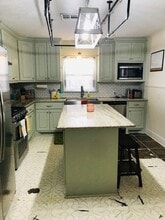 2217 Elm St in Lake Charles, LA - Building Photo - Building Photo