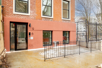 96 S 9th St in Brooklyn, NY - Building Photo - Building Photo